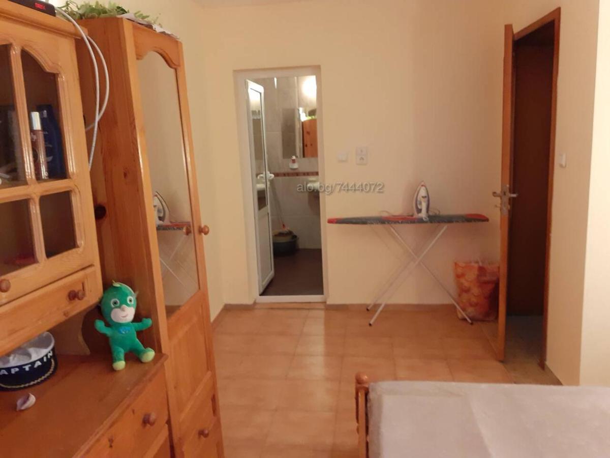 Private Studio Intsaraki - Sveti Vlas Exterior foto