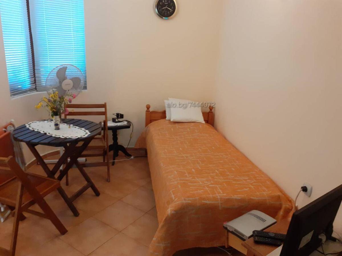 Private Studio Intsaraki - Sveti Vlas Exterior foto